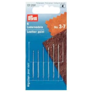 Ledernadeln sortiert
