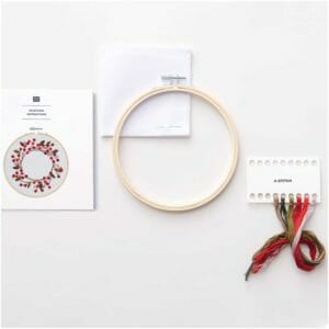 Rico Stickpackung Hagebuttenkranz Gr.15cm