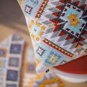 Polsterstickpackung ethnisches Muster 40 x 40 cm