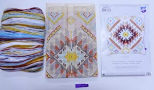 Polsterstickpackung ethnisches Muster 40 x 40 cm – Bild 3