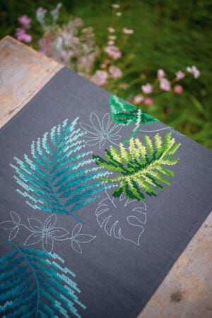 Set - Tischband bedruckt "botanische Blätter " 38 x 138 cm